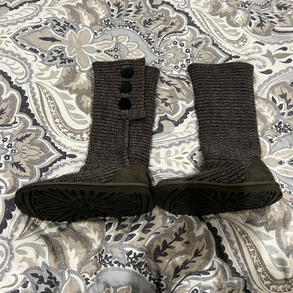 Ugg Classic Cardy Boots size 5